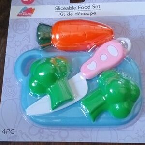 NWT Childrens Montessori Learning food make believe play knife cutting board